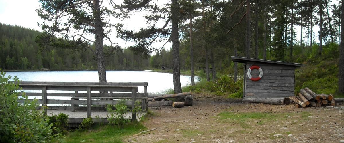 Tillgänglighetsanpassad brygga vid Trehörningen