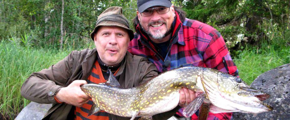 Peter och William från TV4 Fiske på besök.
