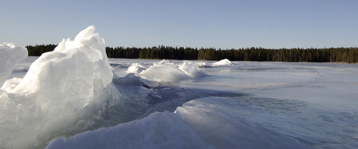 Isbelagt Greningssjön
