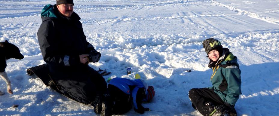 En maskar på övriga assisterar
